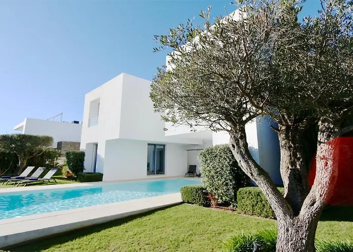 Villa Bea - Clever Details, Luxury, Golf Views, Sleeps 10