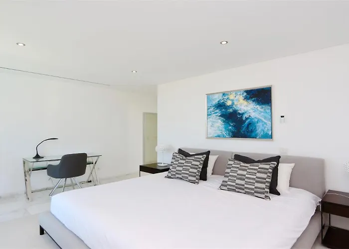 Bea - Clever Details, Luxury, Golf Views, Sleeps 10 Villa Vilamoura