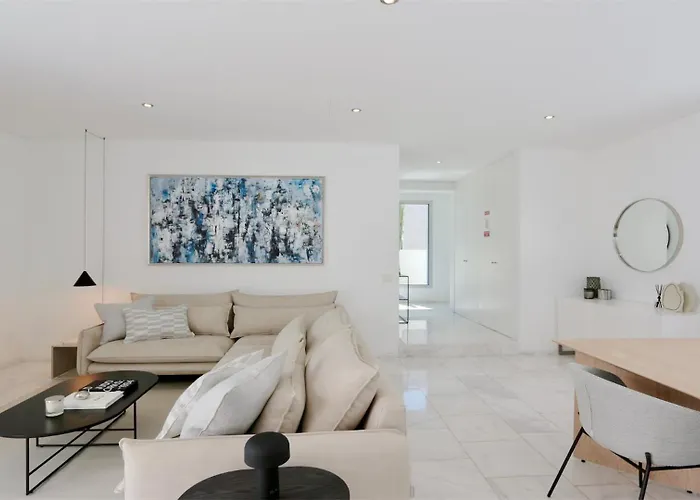 Villa Bea - Clever Details, Luxury, Golf Views, Sleeps 10 *
