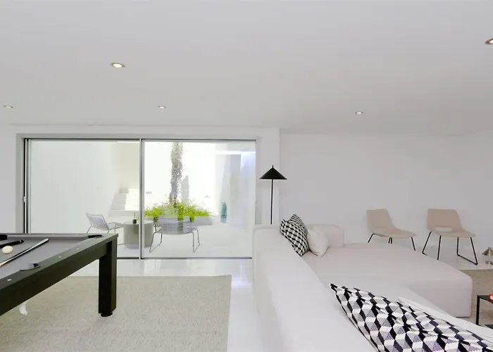 Bea - Clever Details, Luxury, Golf Views, Sleeps 10 *