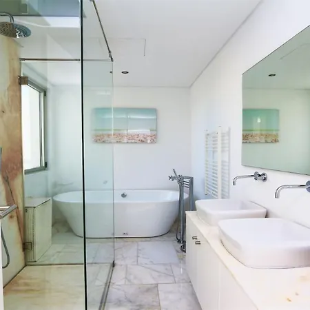 Bea - Clever Details, Luxury, Golf Views, Sleeps 10 Villa