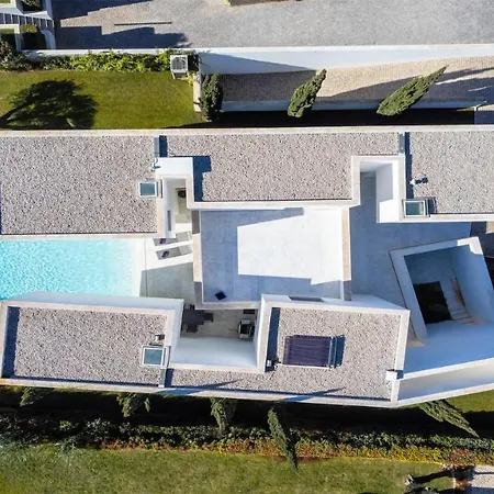 Bea - Clever Details, Luxury, Golf Views, Sleeps 10