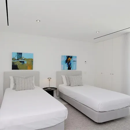 Villa Bea - Clever Details, Luxury, Golf Views, Sleeps 10