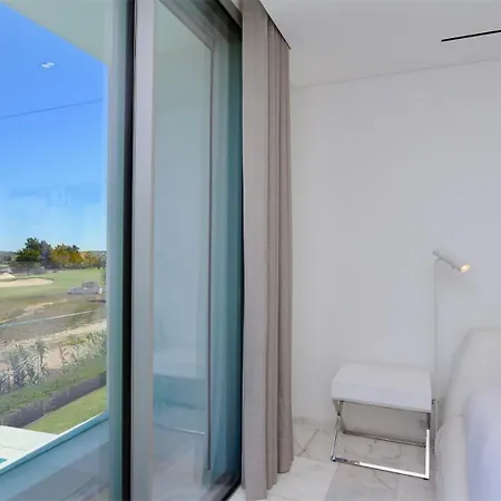 Bea - Clever Details, Luxury, Golf Views, Sleeps 10 Villa *