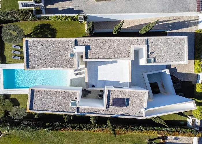 Bea - Clever Details, Luxury, Golf Views, Sleeps 10