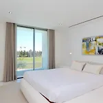 Bea - Clever Details, Luxury, Golf Views, Sleeps 10 *
